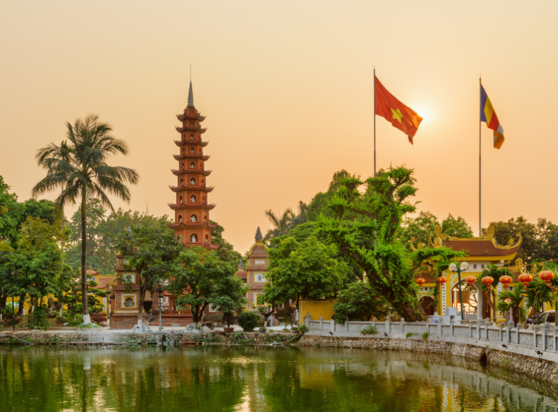 镇国寺是河内最古老的佛教寺庙,也是河内一日游中宁静而值得一访的亮点之一。